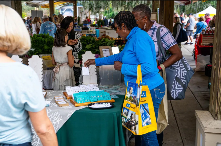 mount pleasant holiday market
